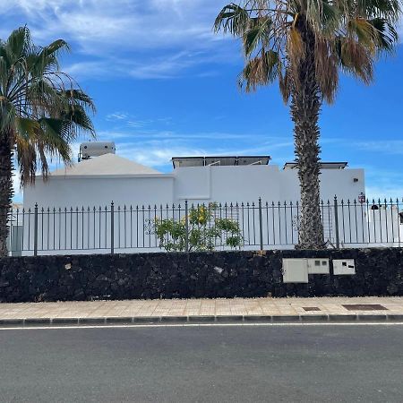 Villa Luisa Puerto Del Carmen ปูแอร์โตเดลคาร์เมน ภายนอก รูปภาพ