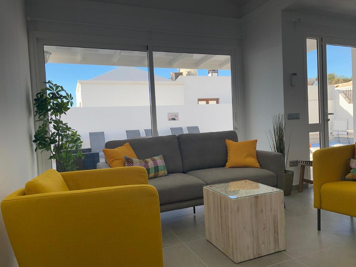 Villa Luisa Puerto Del Carmen ปูแอร์โตเดลคาร์เมน ภายนอก รูปภาพ