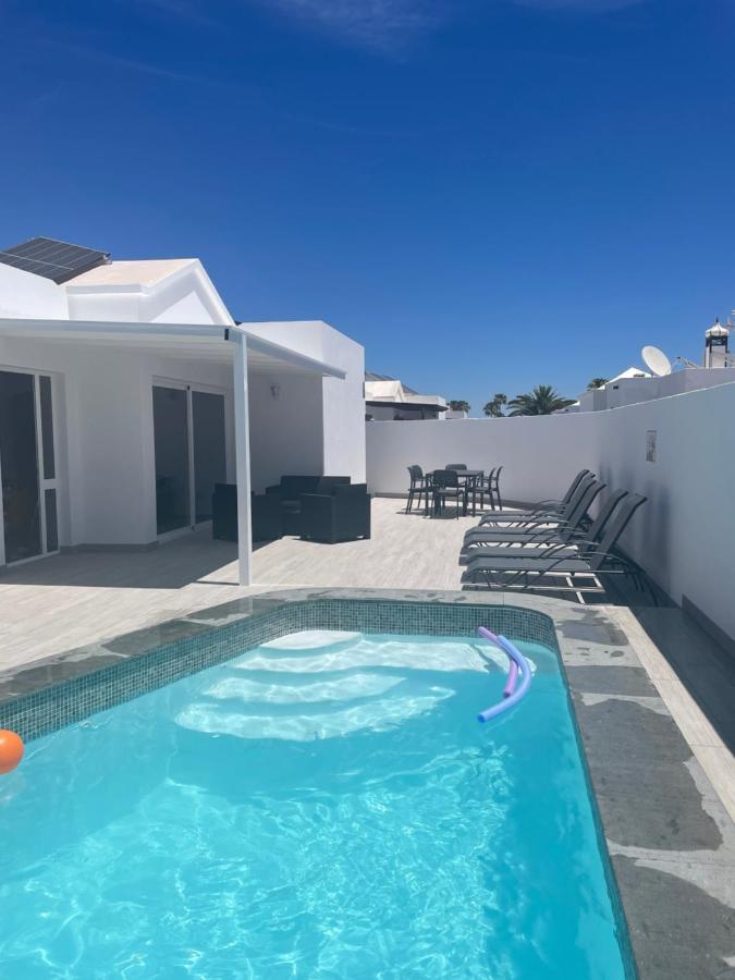 Villa Luisa Puerto Del Carmen ปูแอร์โตเดลคาร์เมน ภายนอก รูปภาพ