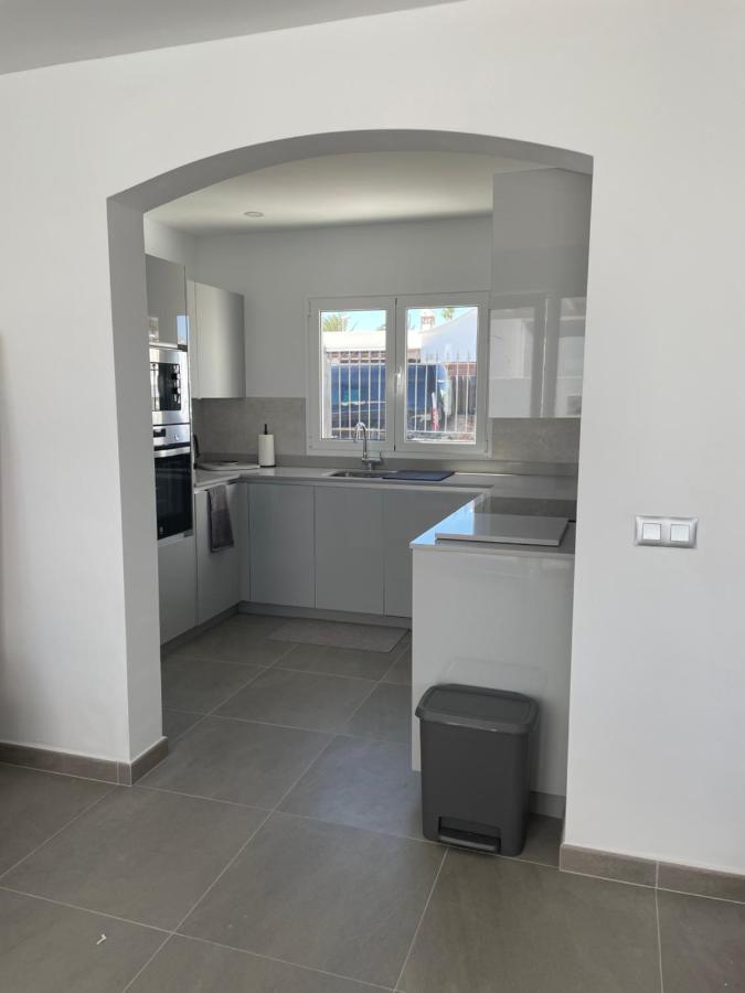 Villa Luisa Puerto Del Carmen ปูแอร์โตเดลคาร์เมน ภายนอก รูปภาพ